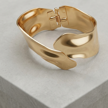 Load image into Gallery viewer, Broad bracelet-10
