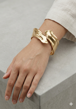 Load image into Gallery viewer, Broad bracelet-10