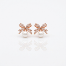 Load image into Gallery viewer, Anti Tarnish CZ Earring 160