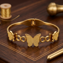 Load image into Gallery viewer, Anti Tarnish Bracelet 24