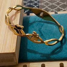 Load image into Gallery viewer, Anti Tarnish Bracelet 47