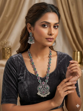 Load image into Gallery viewer, Oxodise long set with one pair of earrings and Necklace