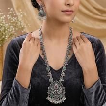 Load image into Gallery viewer, Oxodise long set with one pair of earrings and Necklace