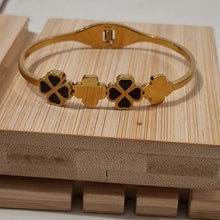 Load image into Gallery viewer, Anti Tarnish Bracelet 53