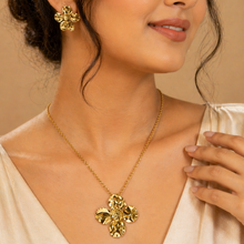 Load image into Gallery viewer, Anti Tarnish Combo Set with 1 pair of earring and Necklace 14