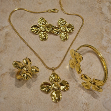 Load image into Gallery viewer, Anti Tarnish Combo Set with 1 Pair of Earring, Bracelet, Necklace and Ring