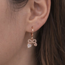 Load image into Gallery viewer, Anti Tarnish CZ Earring 116