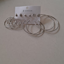 Load image into Gallery viewer, Combo of 6 pair earrings 15