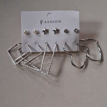 Load image into Gallery viewer, Combo of 6 pair earrings 29