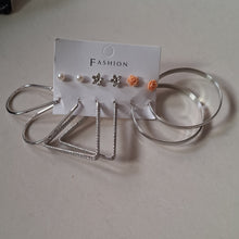 Load image into Gallery viewer, Combo of 6 pair earrings 9
