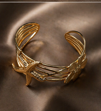 Load image into Gallery viewer, Anti Tarnish broad bracelet