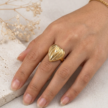 Load image into Gallery viewer, Anti Tarnish adjustable rings 61