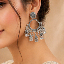 Load image into Gallery viewer, Traditional Earring